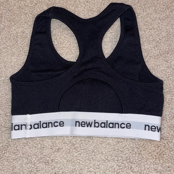 sports bra - Picture 2 of 2